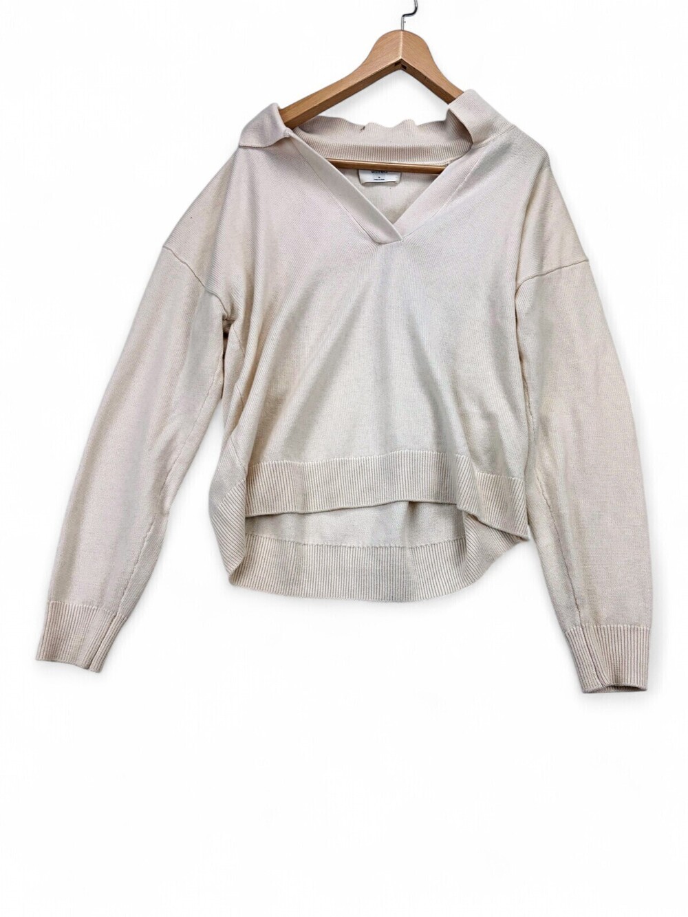 Wilfred Aritzia Merino V-Neck Sweater Cream Size M